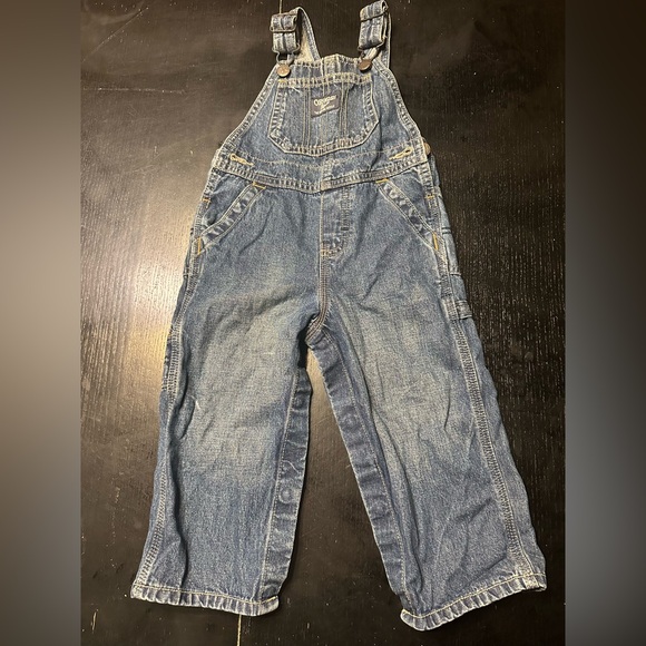 Oshkosh B’gosh 24 month overalls w/ snaps on legs for diaper changes - Picture 1 of 4